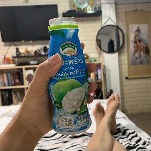 Nước dừa Thái Lan chai 240ml -Nước dừa Magic Farm | BigBuy360 - bigbuy360.vn