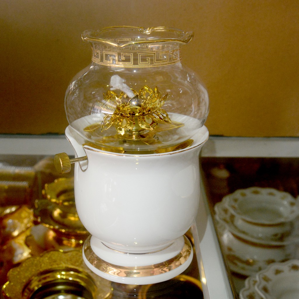 Đèn dầu thờ cúng bàn thờ gốm sứ trắng