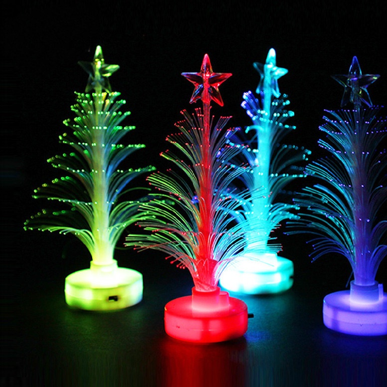 Đèn ngủ LED thay đổi màu sắc hình cây thông Noel trang trí đẹp mắt