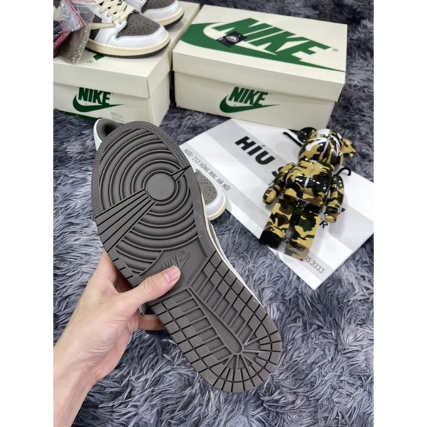 Giầy Thể Thao Jordan 1 low Travis Scott Mocha Da Phấn Best