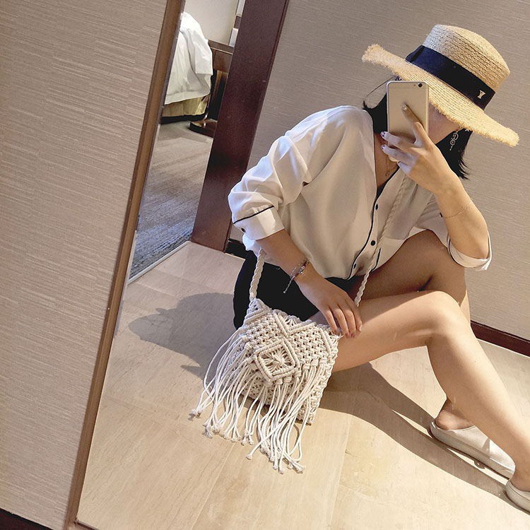 Túi Cói Dệt Tua Rua Phong Cách Boho