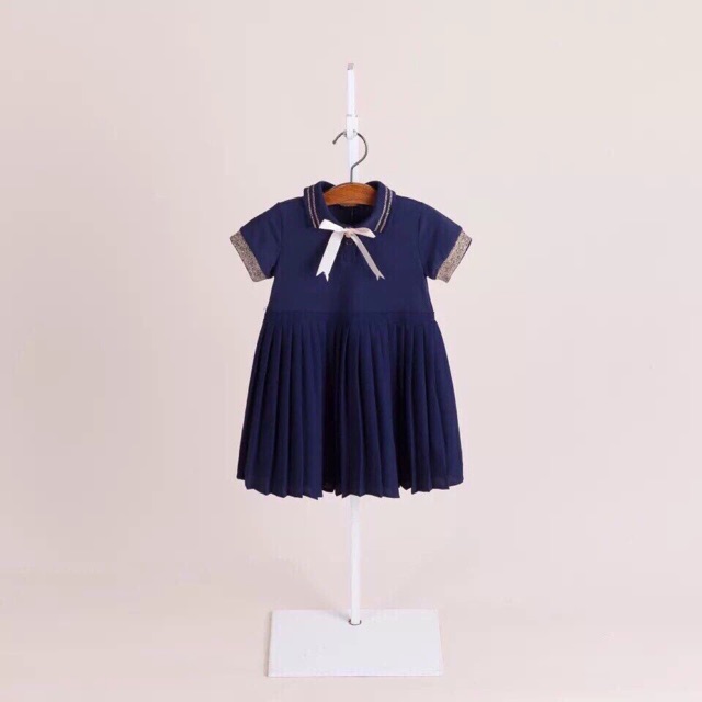 Combo váy polo gap, quần chip HM