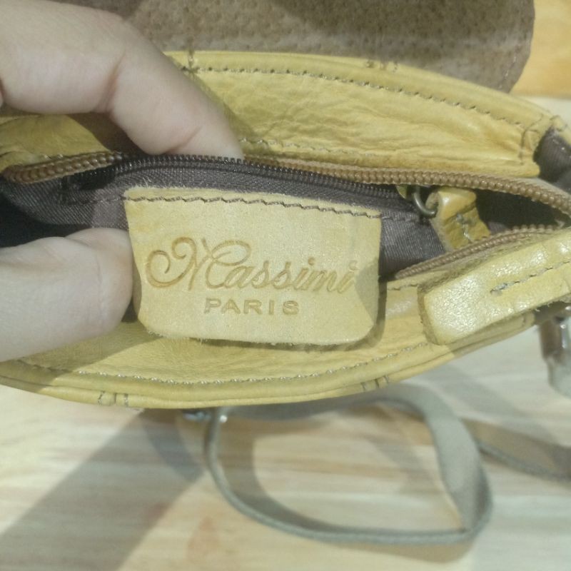 Túi đeo chéo da thật secondhand (túi si, đồ si, hàng thùng, uyen2hand vintage) 041206