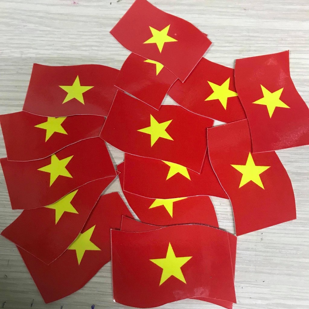 Combo 8 cái sticker dán má cờ / trái tim Việt Nam