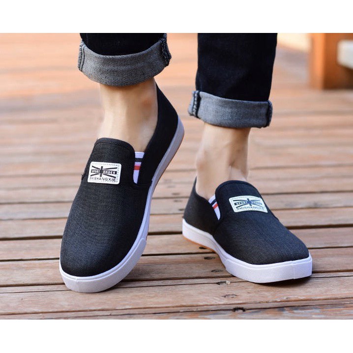 Giày lười vải nam Sport Shoes có 2 màu đen và xám thoáng khí