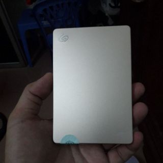 Ổ cứng di động seagate backup plus slim 1tb gold stdr1000309 - vàng
