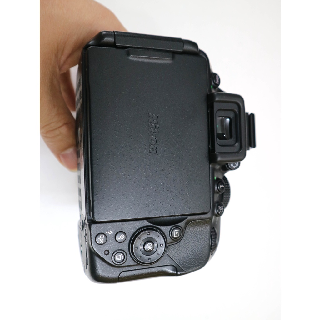 Nikon D5300 Body / Mới 99% / Chụp 2000 shot