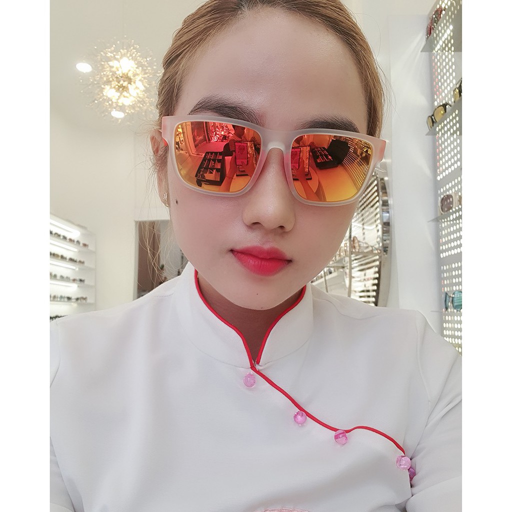 Kính mát chính hãng Police SPLB86J màu sắc thời trang, thiết kế dễ đeo bảo vệ mắt