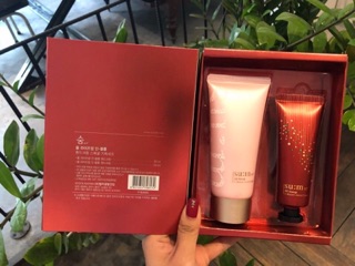 Set kem dưỡng da tay móng và gót chân su:m 37