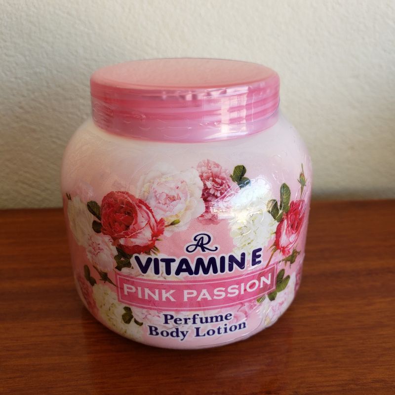 Kem Dưỡng Ẩm  Vitamin E Hoa Thái Lan 200ml - Mẫu Kem E Hoa