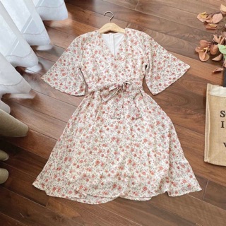 Đầm voan hoa đắp chéo