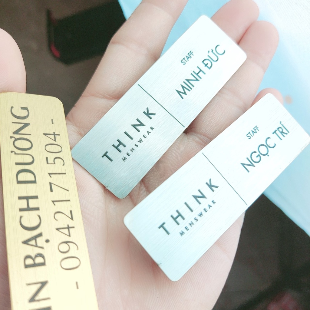 Nhận in bảng tên nhân viên theo yêu cầu In Bạch Dương