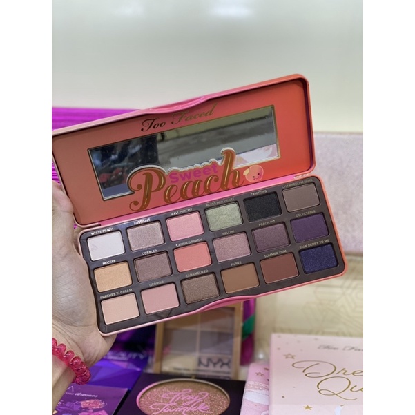 Phấn mắt Too Faced Sweet Peach Eyeshadow Palette