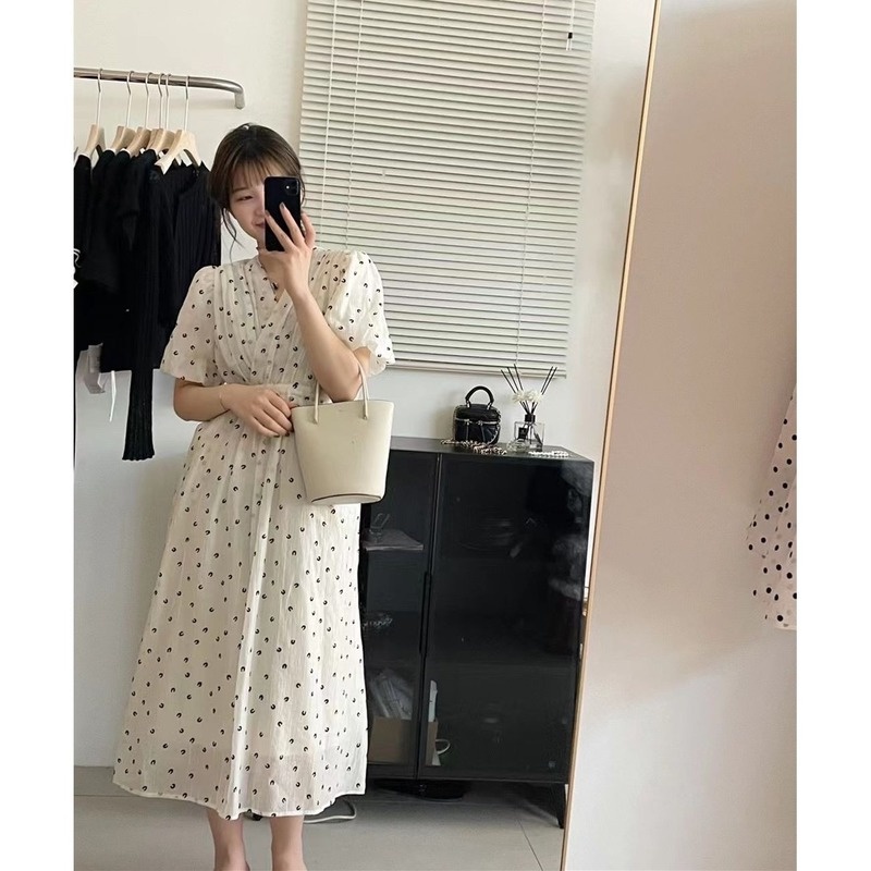 Đầm Voan Tay Ngắn Phồng Cổ Chữ V Nhấn Eo In Họa Tiết Thời Trang Mùa Hè Kiểu Pháp 2022 Mới