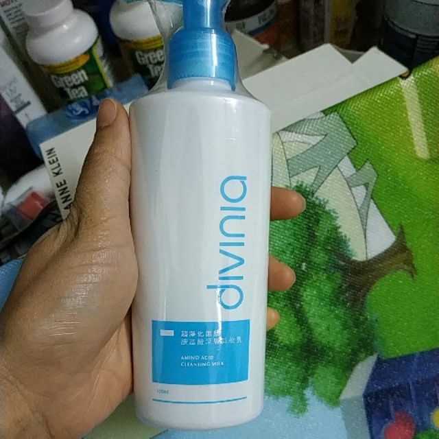 Sữa rửa mặt divinia amino acid cleansing milk 180ml