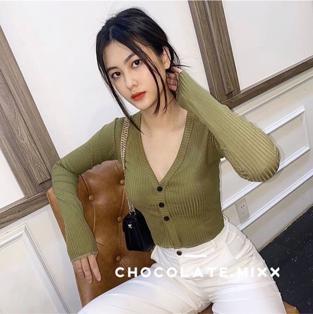 ÁO CROPTOP NÚT KHÂU TAY DÀI