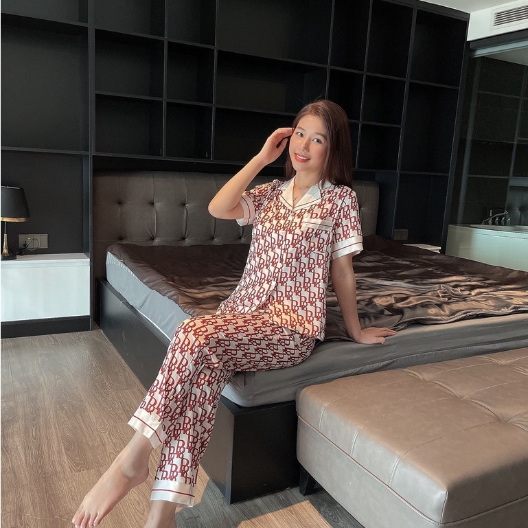 Bộ ngủ satin ZAM Luxury - CLA38 - Áo ngắn tay quần dài hoạ tiết
