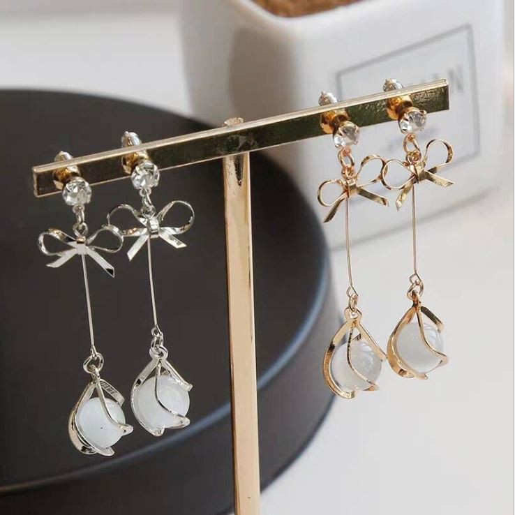 Khuyên Tai Dáng Dài Đính Hạt Tròn To i21