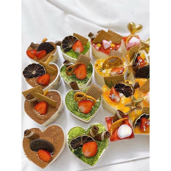 Set 100 bộ ly tim đựng bánh lạnh, ly tim đựng bánh tiramisu kèm nắp