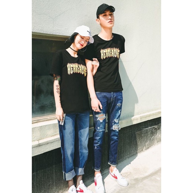 Áo thun đen tay ngắn in chữ siêu ngầu