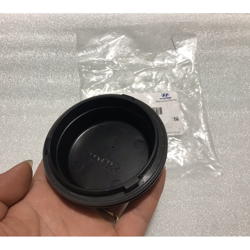 Nắp chụp bụi đuôi đèn pha  GETZ /MORNING 2008-2010/ ELANTRA 2008 / AVANTE 2008 - 2012/Hàng chính hãng:921912F500