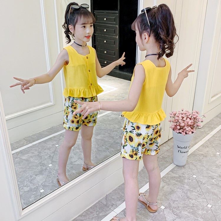 Bộ Áo Sát Nách + Quần Short Màu Vàng Thời Trang Mùa Hè Cho Bé Gái