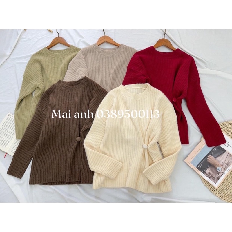 Áo len khuy lệch