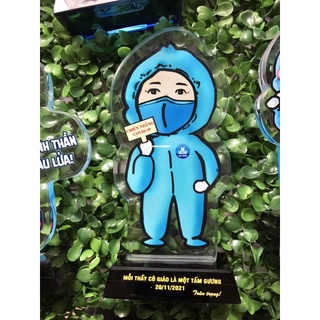(Quận 1 TPHCM) Kỷ Niệm Chương - Pha Lê - Chibi