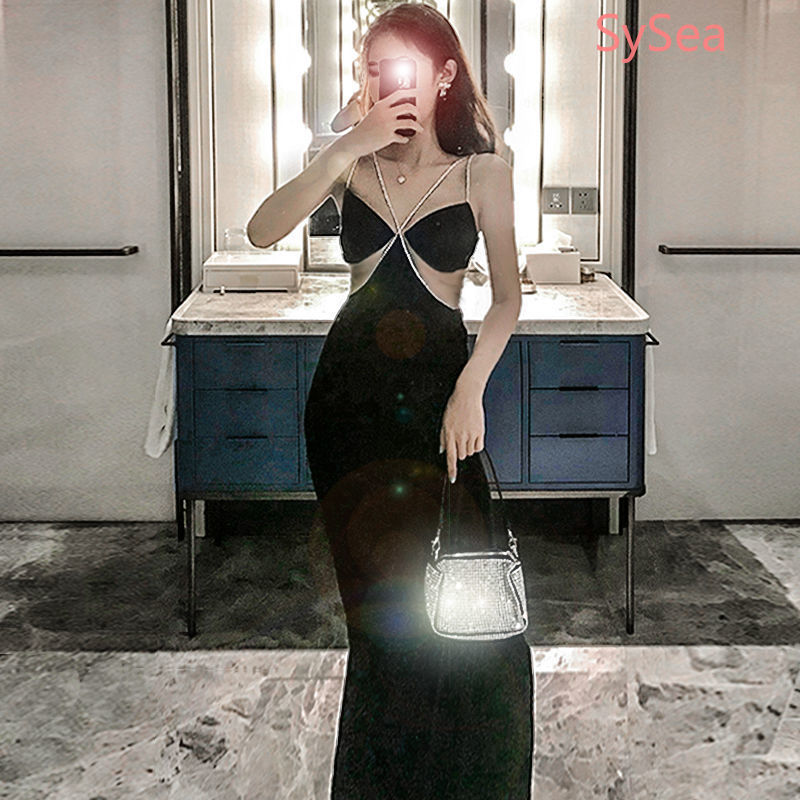 Đầm Sát Nách Thiết Kế Cổ Chữ V Quyến Rũ Cho Nữ | BigBuy360 - bigbuy360.vn