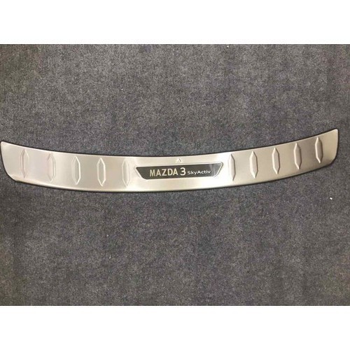 Chống trầy xước cốp dành cho xe mazda 3 Sedan 2016- 2020 mẫu inox