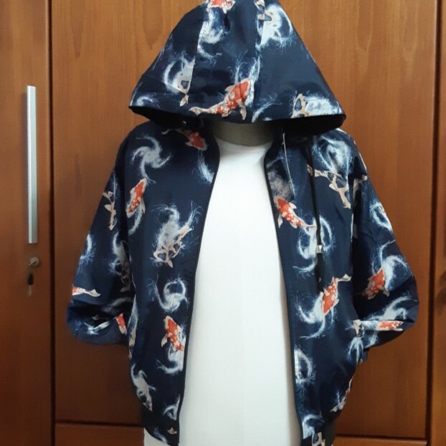 Áo khoác nam có mũ hoạ tiết dáng Bomber