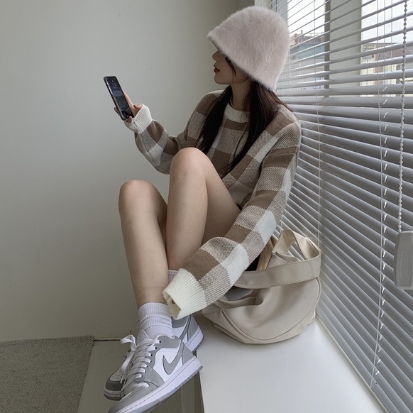 Cocory vn Áo croptop dệt kim tay dài dáng rộng kẻ sọc caro thời trang Hàn Quốc 3 màu tùy chọn | BigBuy360 - bigbuy360.vn