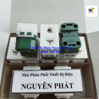 Ổ cắm đơn Panasonic Wide có màn che