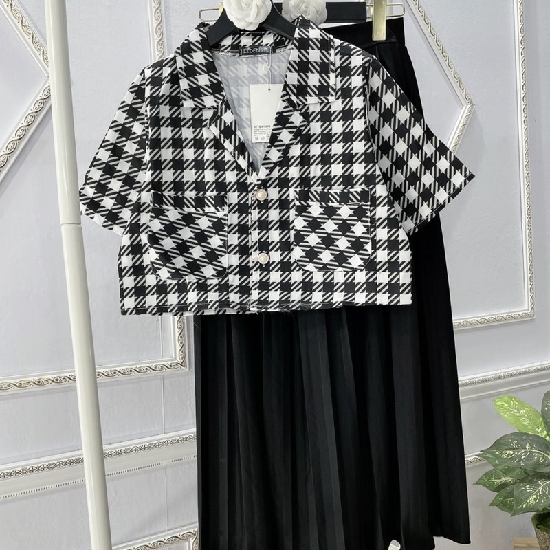 Set áo vest croptop kẻ caro mix chân váy dập li dài Áo crt kaki dáng véc