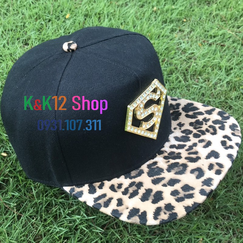 [Độc quyền] Mũ HIPHOP logo siêu nhân nền da báo thời trang 2021, Quà TẶNG thời trang hiện đại trẻ trung trang nhã.