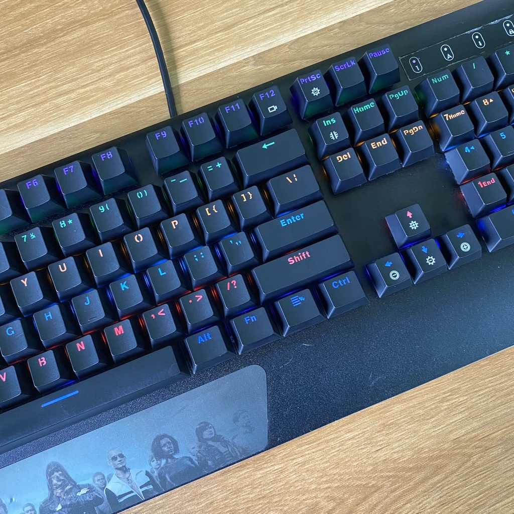 Bàn Phím Cơ Gaming Royal Kludge RK990L Có Kê Tay PUBG Siêu Bền