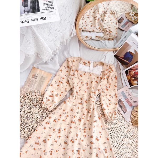 ĐẦM MIDI HOA CỔ VUÔNG TAY LỠ
