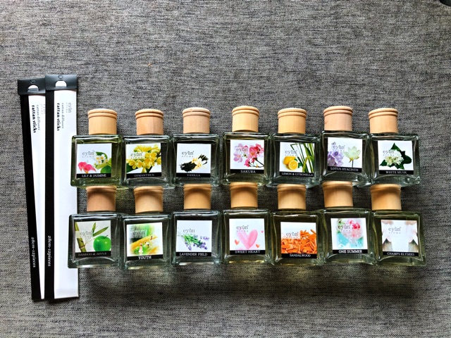 Combo 2 lọ Tinh dầu khuếch tán Eyun Aroma 150ml/Chai - Kèm que cắm