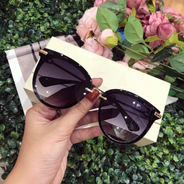 Mắt kính nữ miumiu( hình thật)