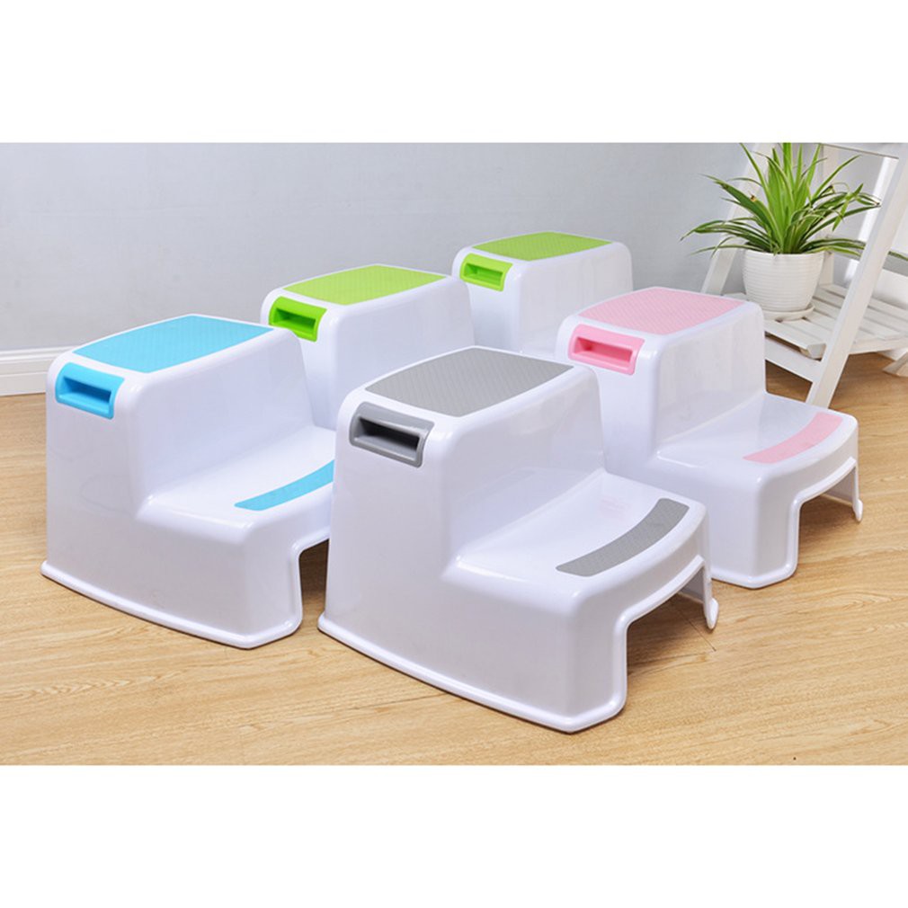 Ghế Ngồi Toilet 2 Bước Chống Trượt Ổn Định Tiện Dụng Cho Bé