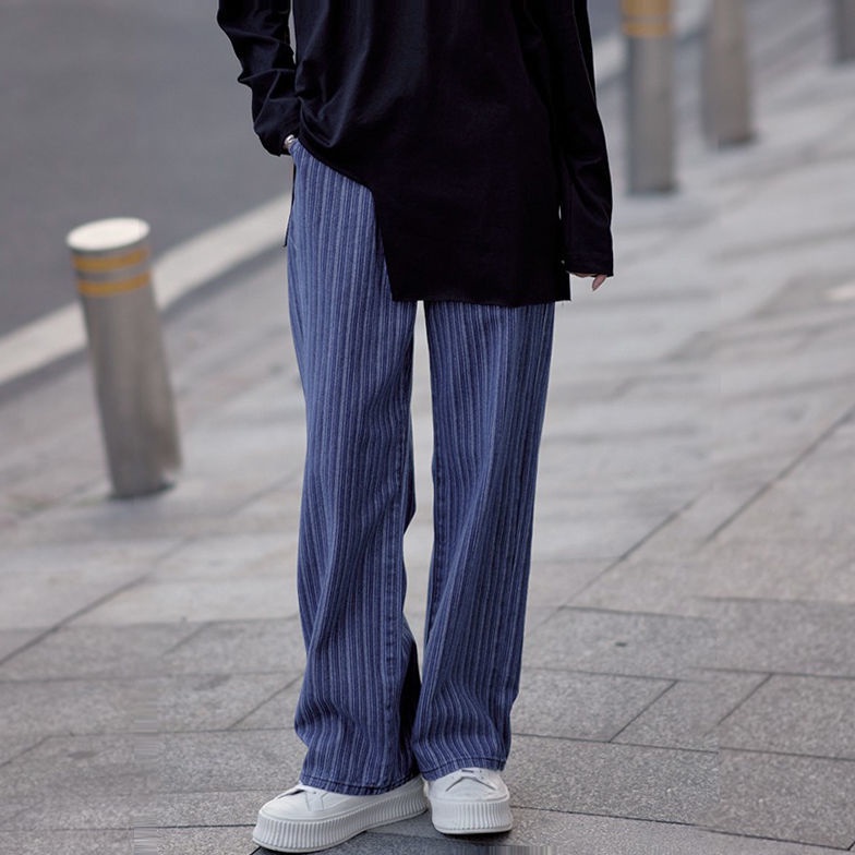 Quần jean lưng cao ống rộng họa tiết kẻ sọc phong cách Retro