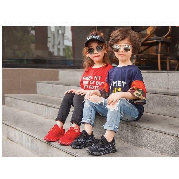 Giày trẻ em nam nữ siêu mềm nhẹ 3 màu trắng ,đen ,đỏ
