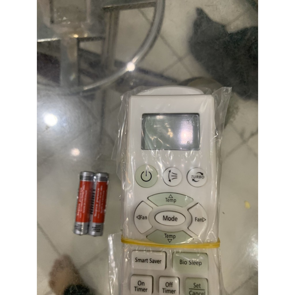Điều khiển điều hoà Samsung (Trắng nhỏ mới)