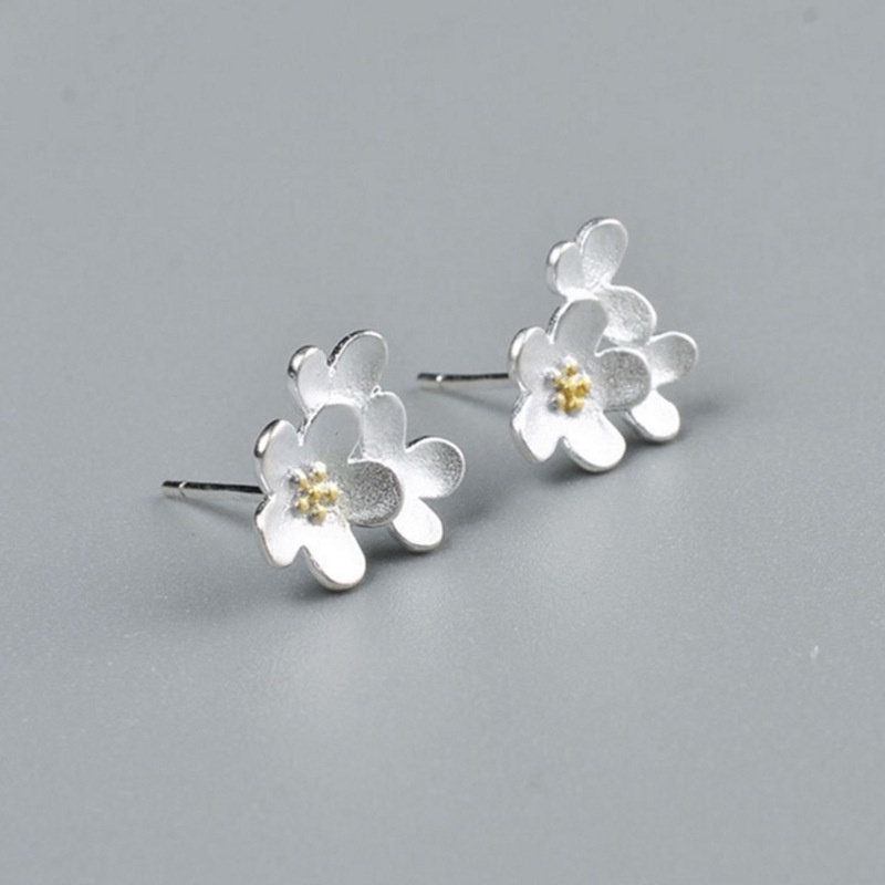 Bông Tai Hình Hoa Nhỏ Xinh Xắn Thời Trang