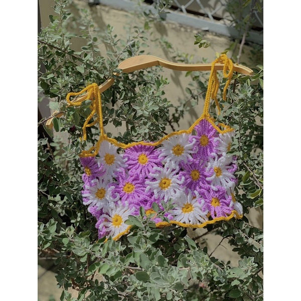 Áo croptop móc len hoa MADEBYTIM