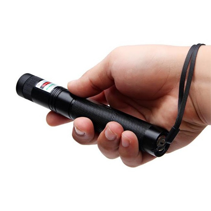 Bút Laser , ĐÈN LAZE 303 ánh sáng xanh CỰC MẠNH