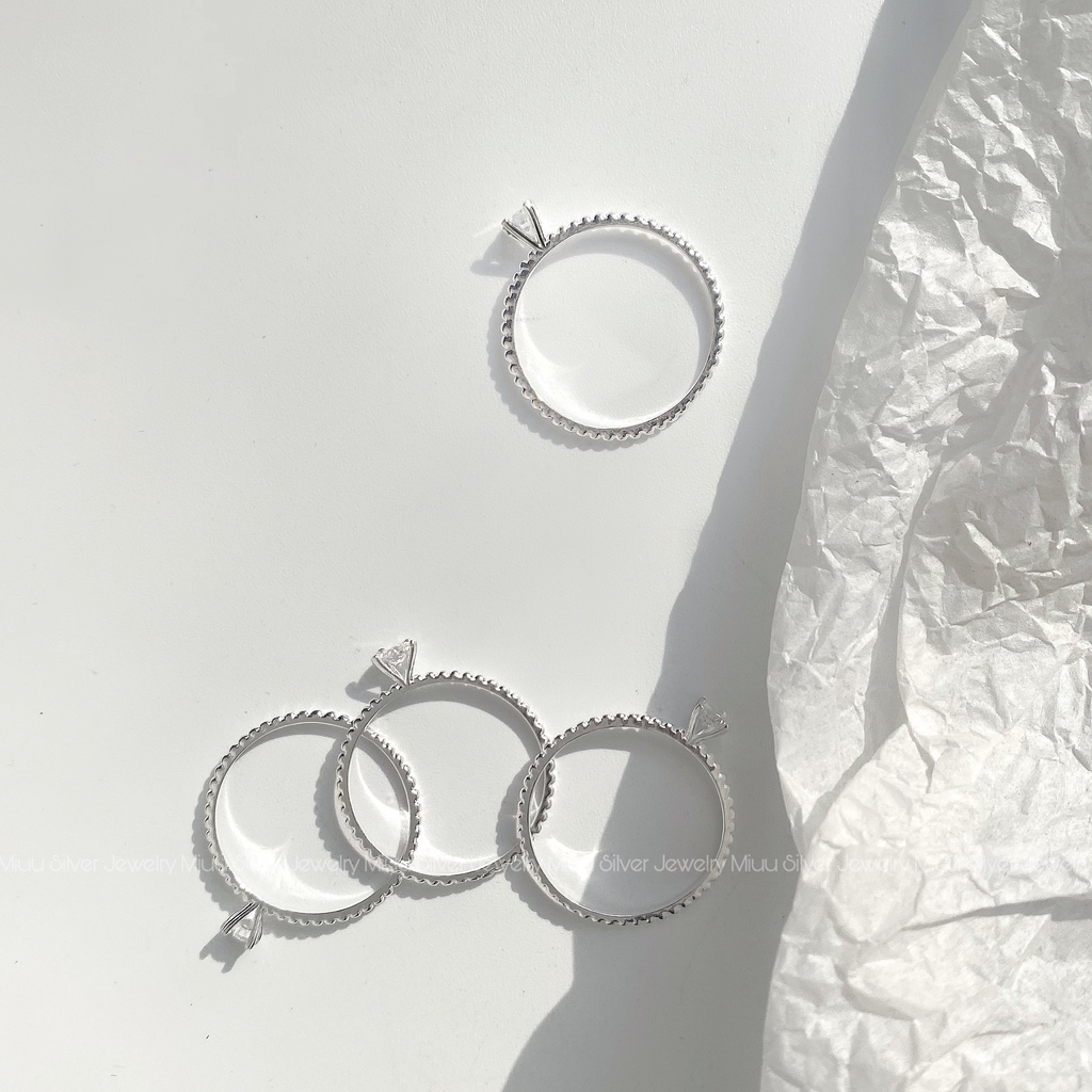 Nhẫn bạc 925 Miuu Silver nữ xoắn đính đá nhỏ xinh Tiny Ovilas