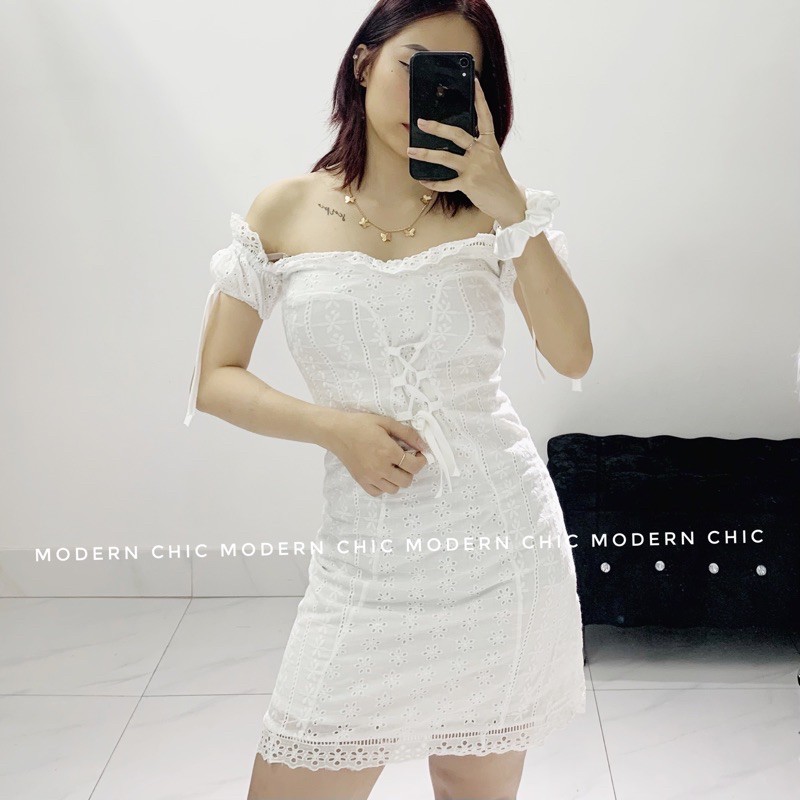 VÁY TRẮNG ĐŨI
