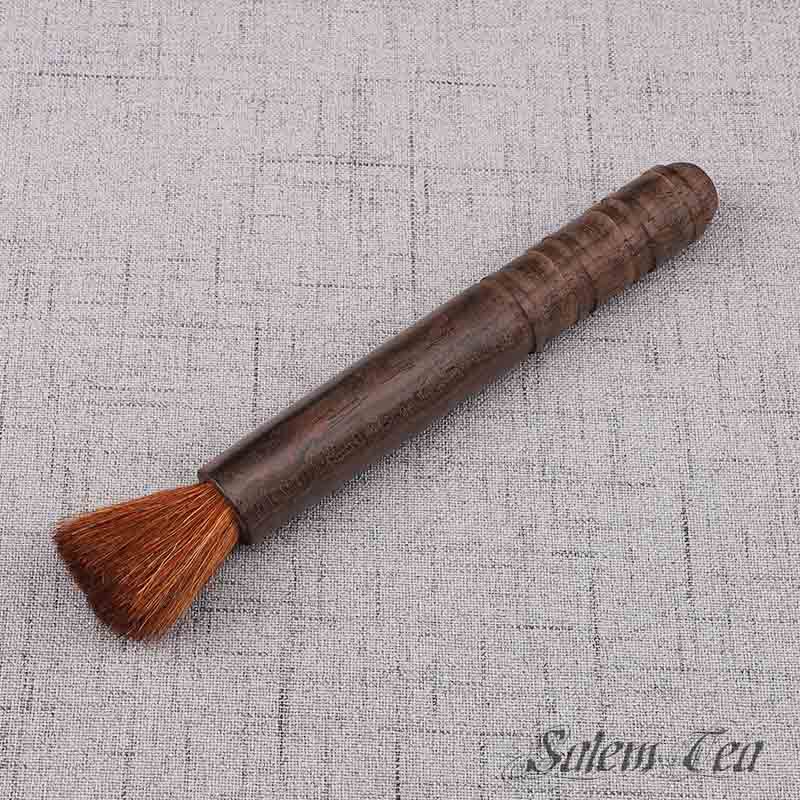 CHỔI QUÉT ẤM TRÀ CÁN GỖ LÔNG TỰ NHIÊN