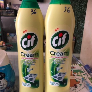 Kem tẩy đa năng nhà bếp CIF vàng chai 690g